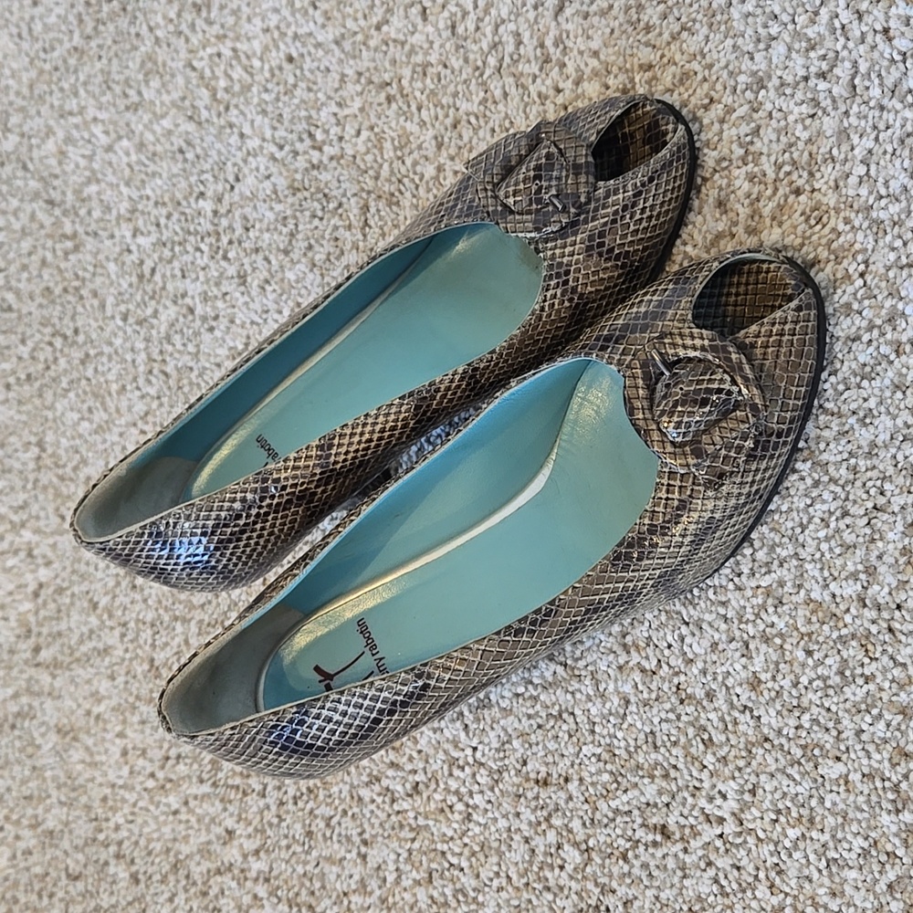 THIERRY RABOTIN  Gray Leather Peep Toe Pump Snake Embossed Shoes Women's Size 38